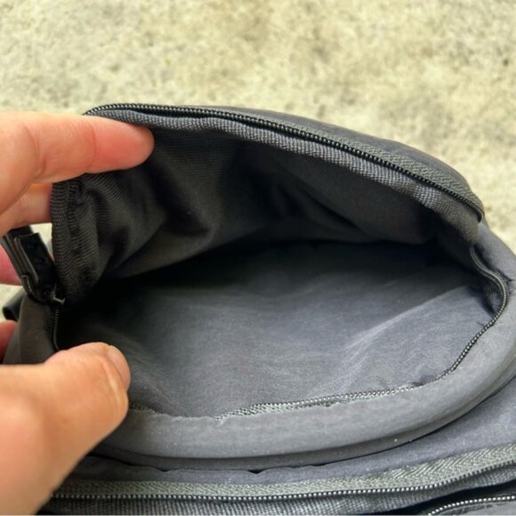 Carta Everything Fanny Pack, 8”x5”x3” - Picture 9 of 9